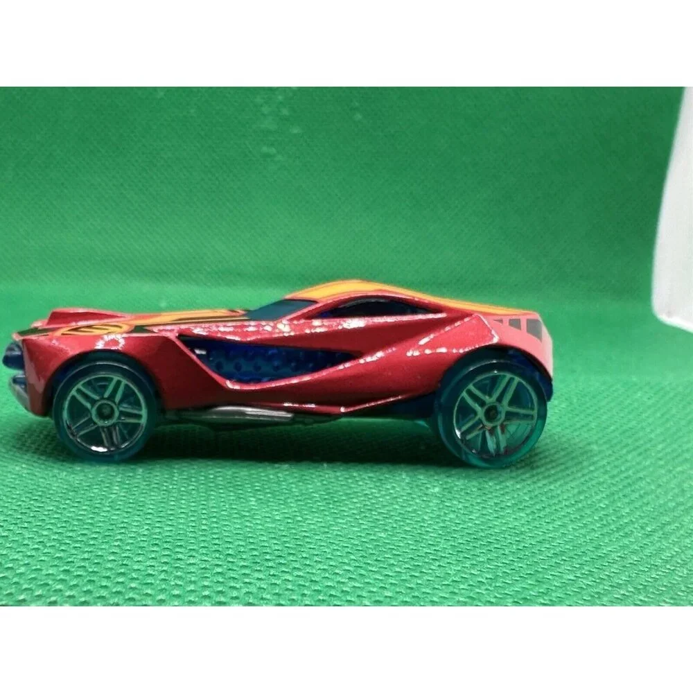 Hot Wheels Urban Agent 2008‎ Red Blue Wheels DieCast 1:64